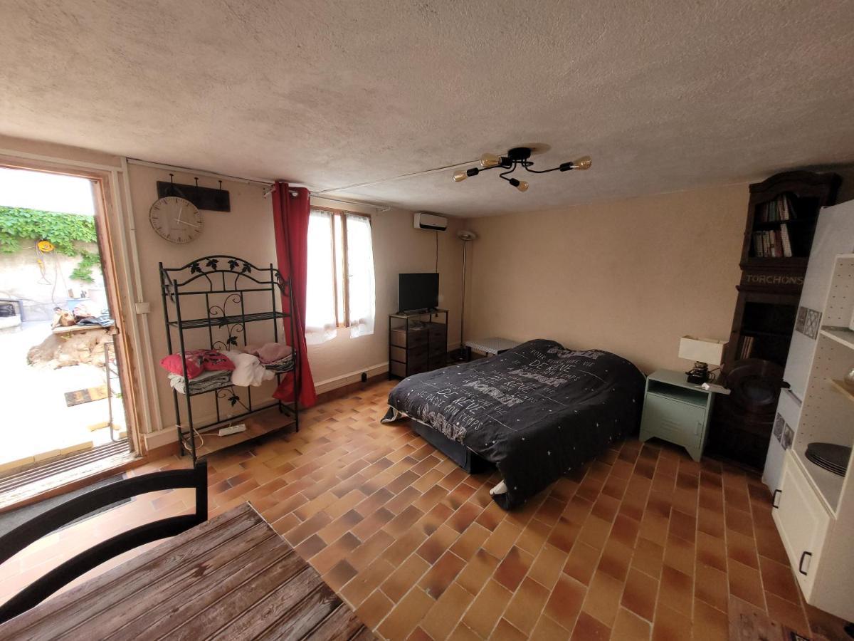 Superbe Studio Proches Toutes Commodites Place Du Marche De St Roch Apartment Nisa Exterior foto